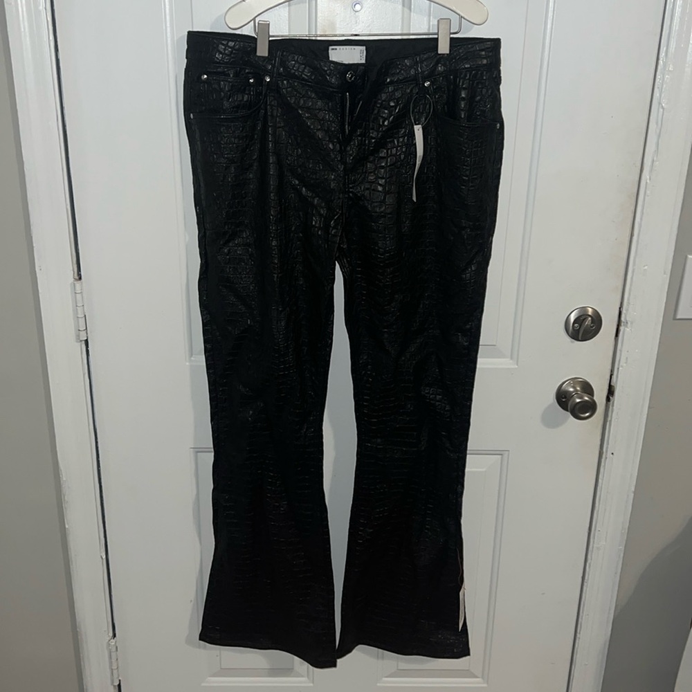 Crocodile faux leather pants
